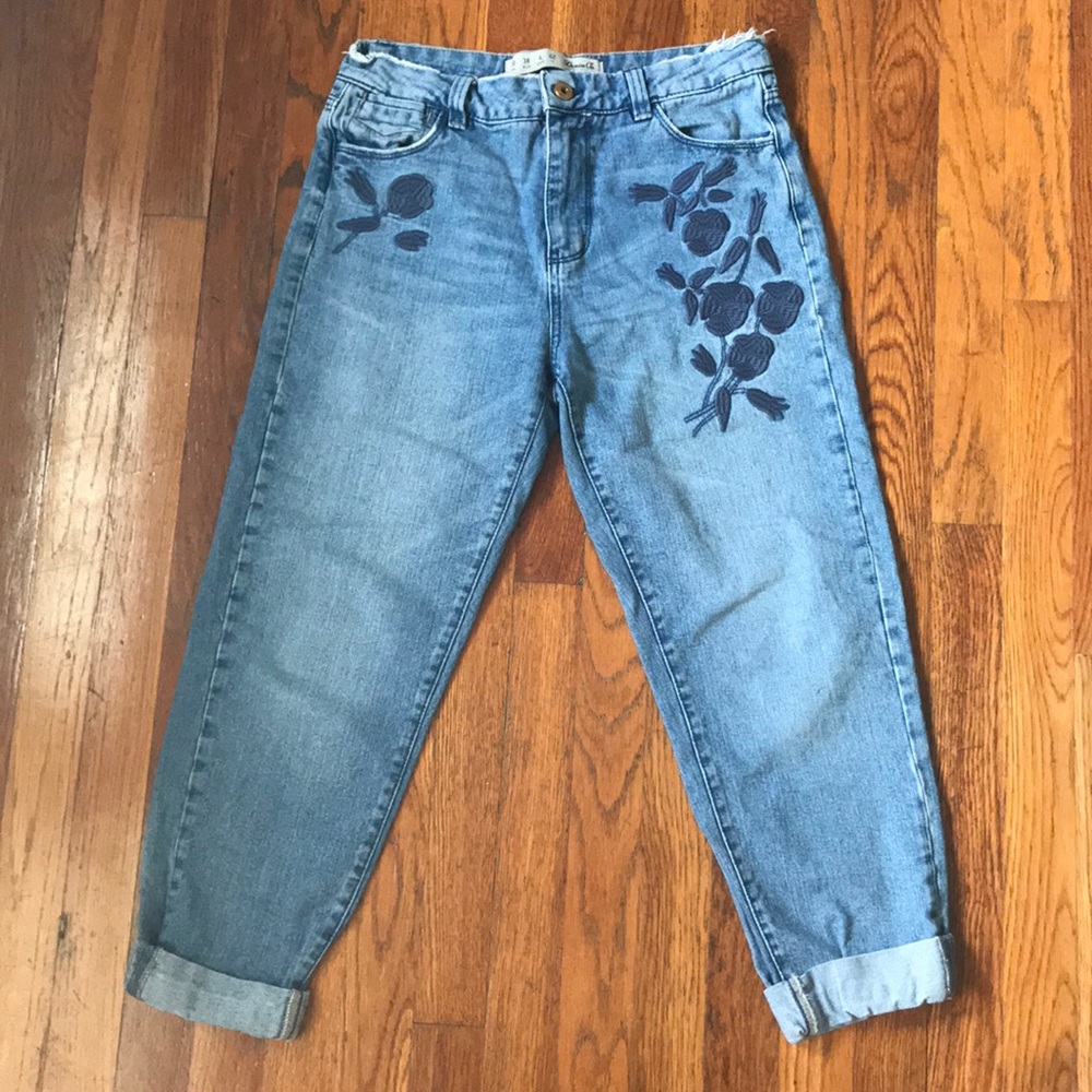 Embroidered Boyfriend Jeans